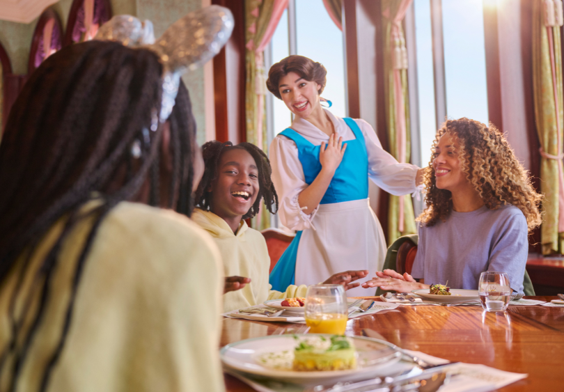 MagicBreaks Secure Disney Magic with a 15% Deposit carousel banner